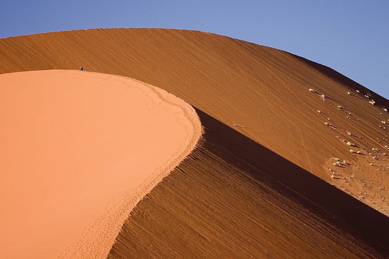 Sossusvlei Dune Namib Desert Namibia Luca Galuzzi 2004