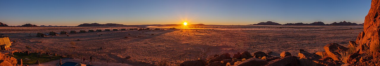 Puesta de sol, desierto de Namib, Namibia, 2018-08-05, DD 84-90 PAN